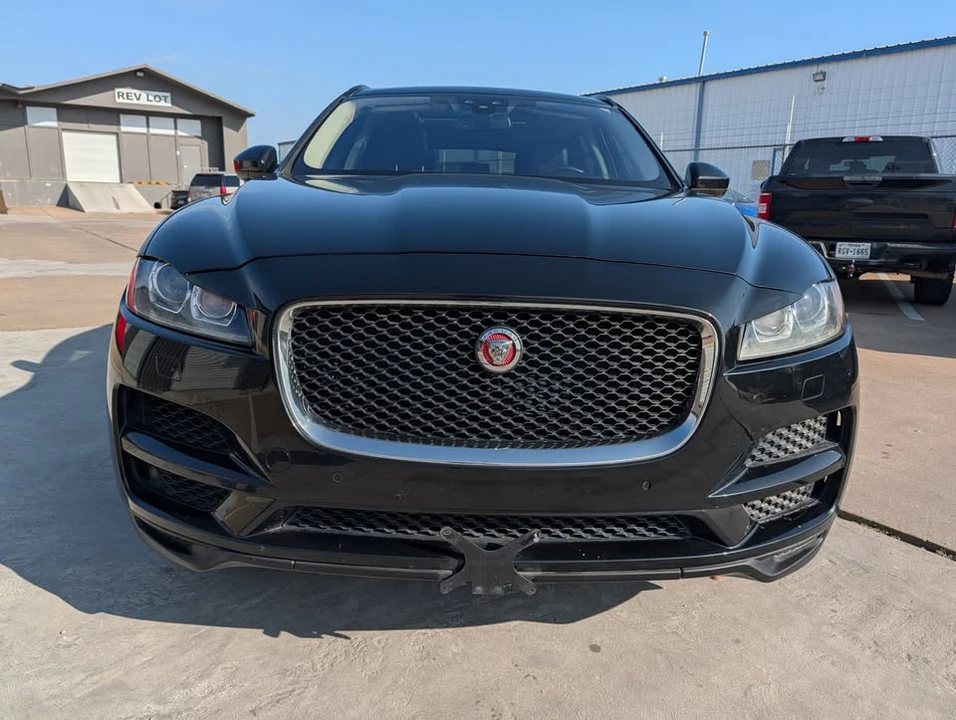 2018 Jaguar F-Pace - Image 2 of 19