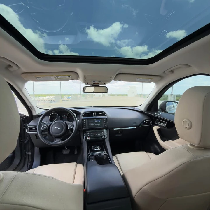 2018 Jaguar F-Pace - Image 9 of 10