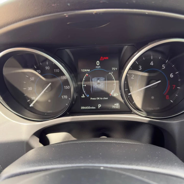 2018 Jaguar F-Pace - Image 10 of 10