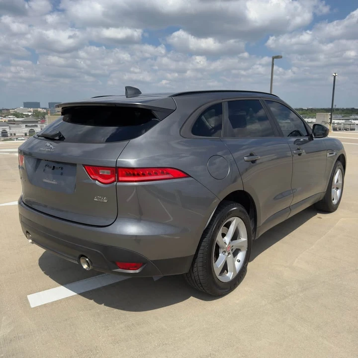2018 Jaguar F-Pace - Image 3 of 10