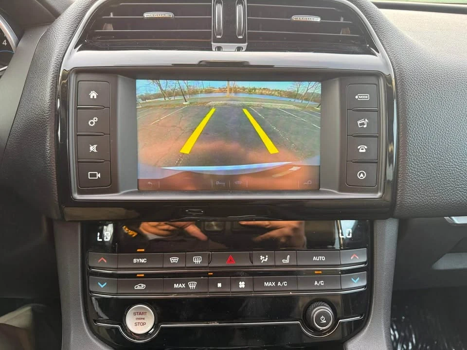 2018 Jaguar F-Pace - Image 7 of 18