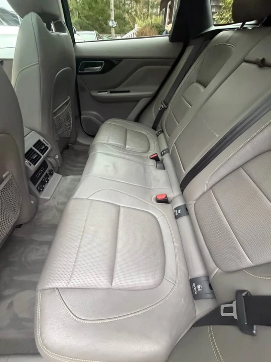 2018 Jaguar F-Pace - Image 14 of 16