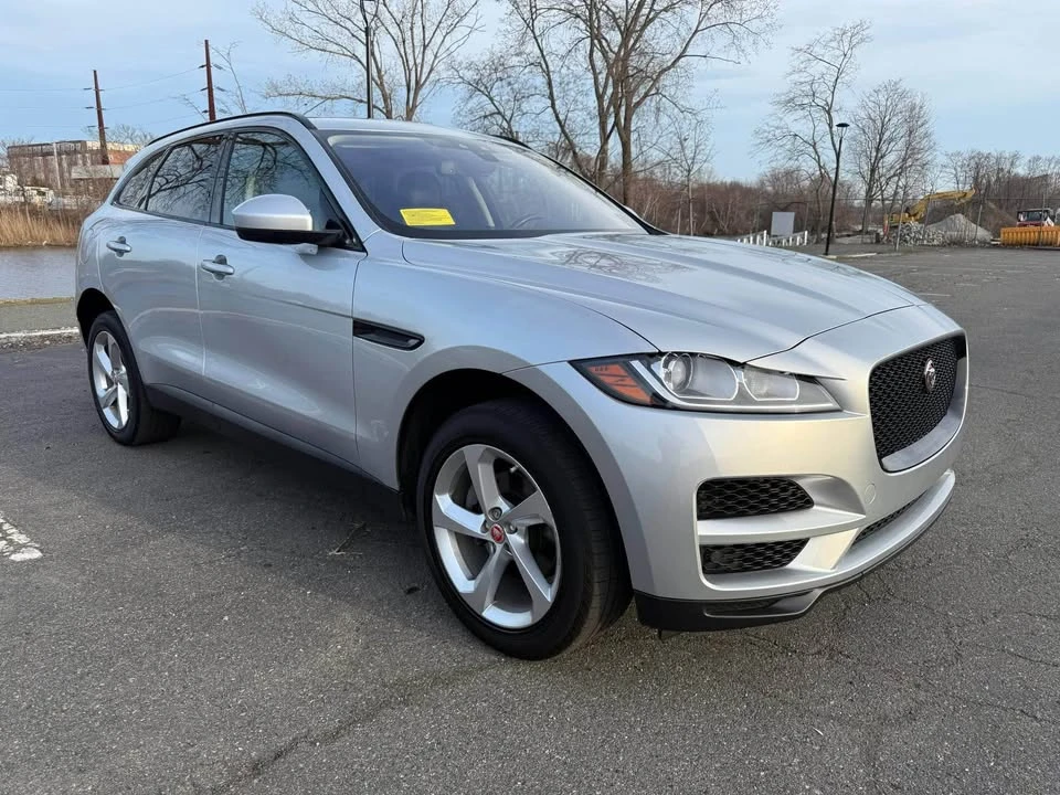 2018 Jaguar F-Pace - Image 2 of 18