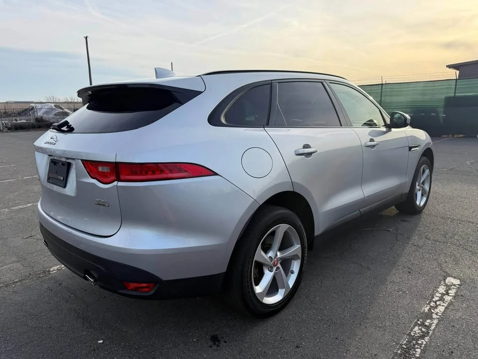 2018 Jaguar F-Pace - Image 6 of 18