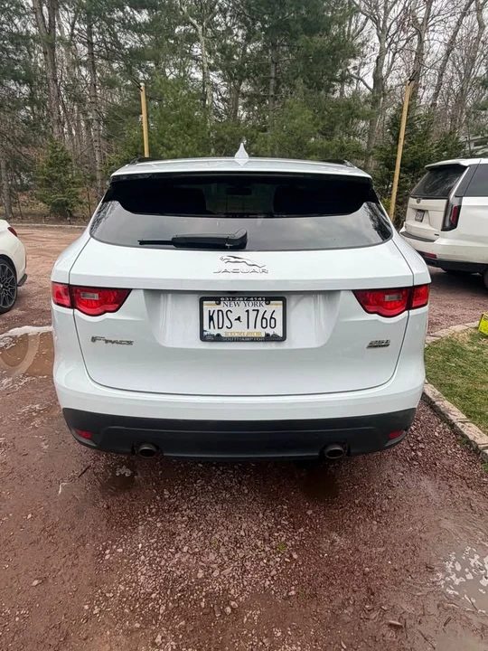 2018 Jaguar F-Pace - Image 16 of 16