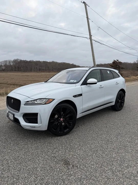 2018 Jaguar F-Pace - Image 2 of 16