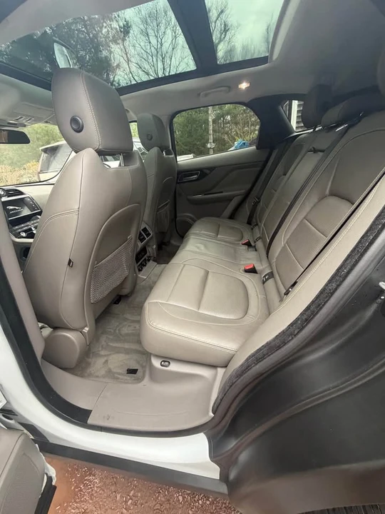 2018 Jaguar F-Pace - Image 13 of 16