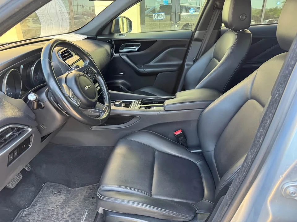 2018 Jaguar F-Pace - Image 5 of 11