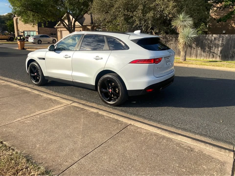 2018 Jaguar F-Pace - Image 5 of 12