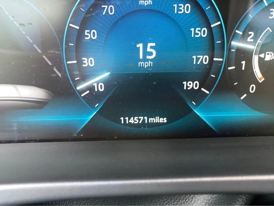 2018 Jaguar F-Pace - Image 11 of 12