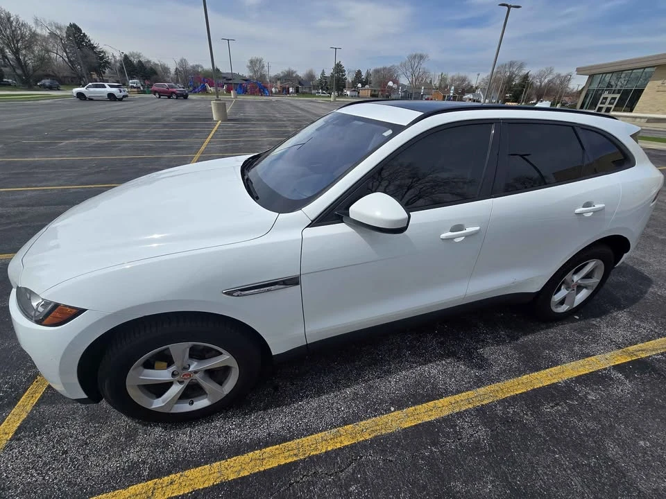 2018 Jaguar F-Pace - Image 3 of 11