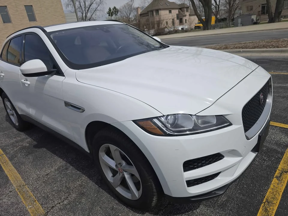 2018 Jaguar F-Pace - Image 4 of 11