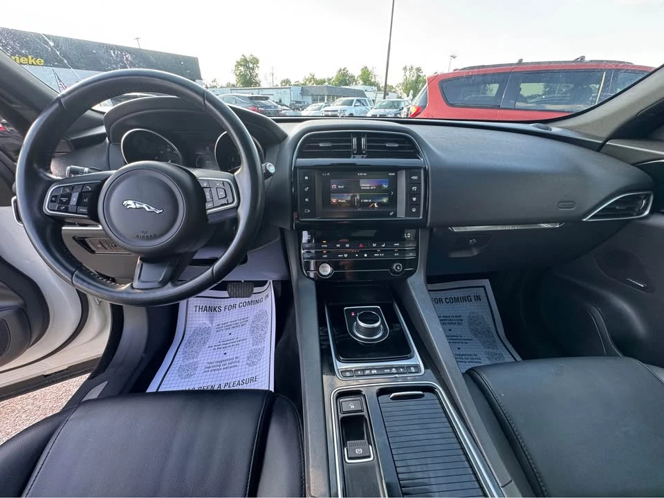 2018 Jaguar F-Pace - Image 10 of 18