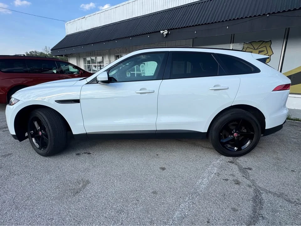 2018 Jaguar F-Pace - Image 2 of 18