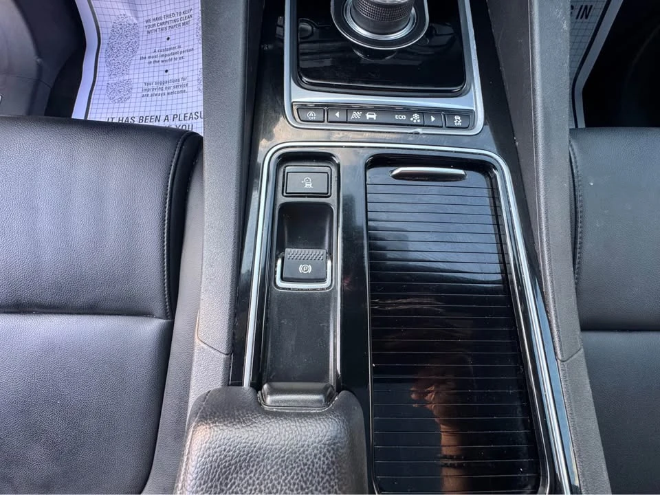 2018 Jaguar F-Pace - Image 13 of 18