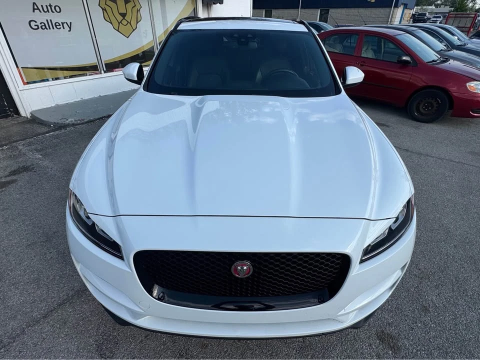 2018 Jaguar F-Pace - Image 7 of 18