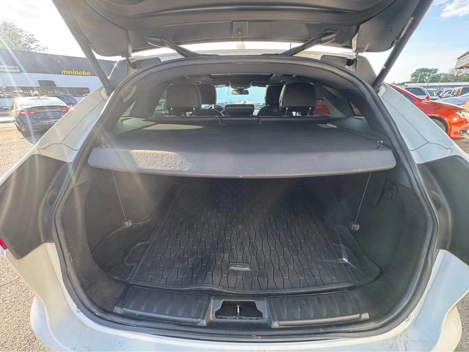 2018 Jaguar F-Pace - Image 15 of 18
