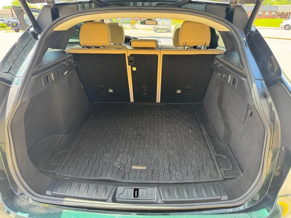 2018 Jaguar F-Pace - Image 13 of 20