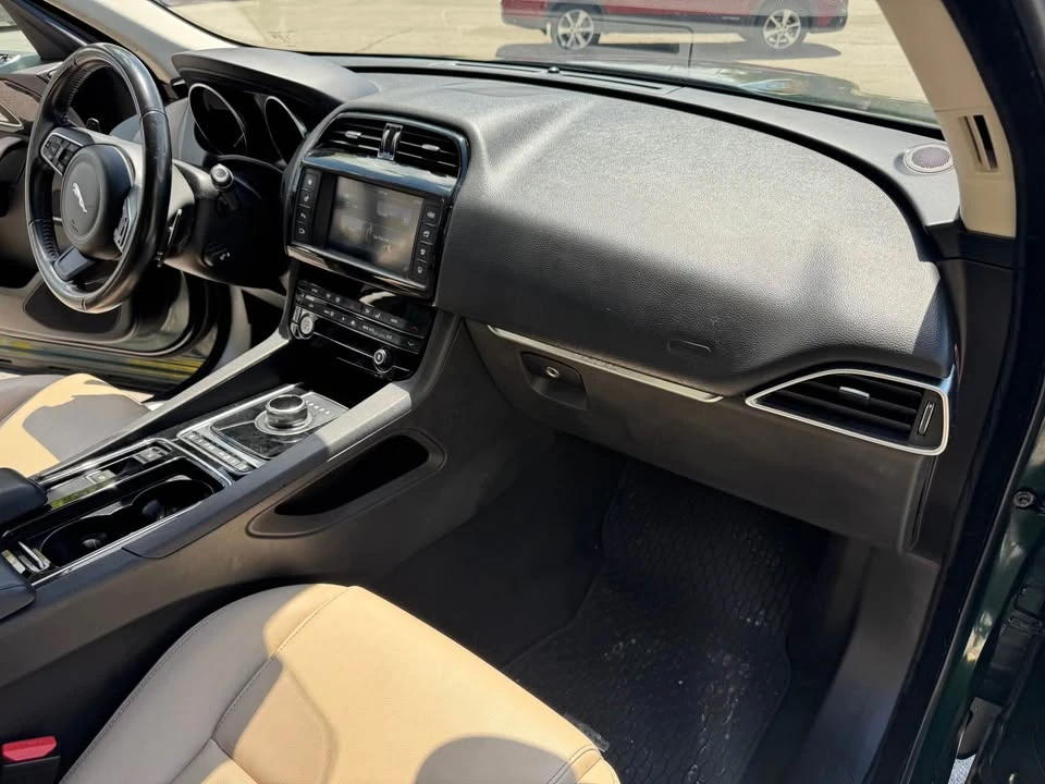 2018 Jaguar F-Pace - Image 16 of 20