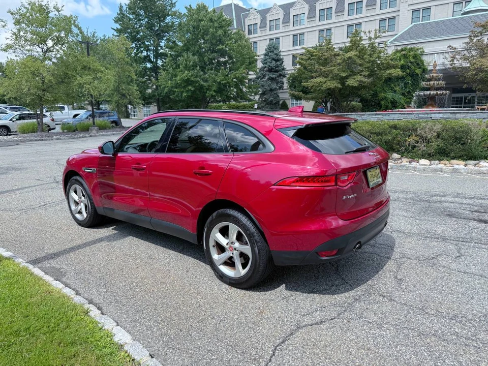 2018 Jaguar F-Pace - Image 5 of 24