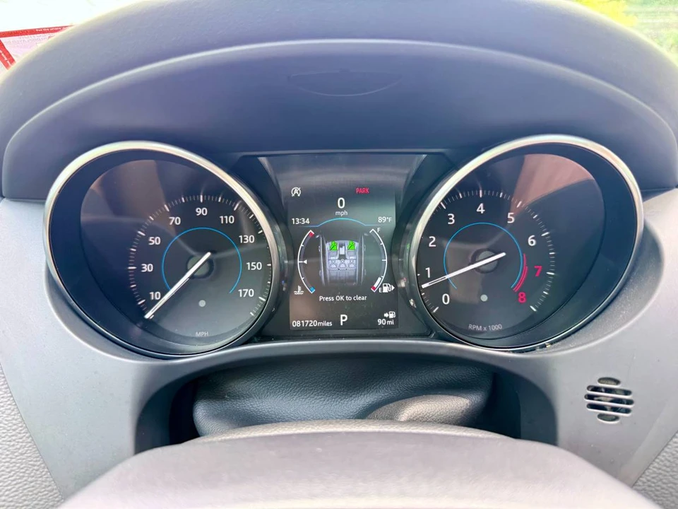 2018 Jaguar F-Pace - Image 10 of 24