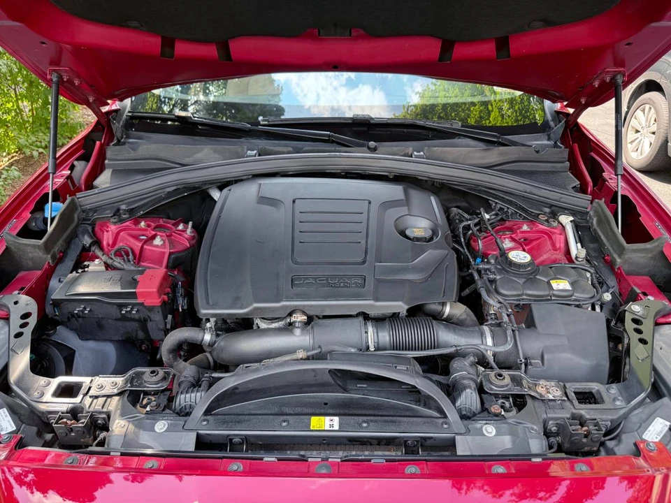 2018 Jaguar F-Pace - Image 20 of 24