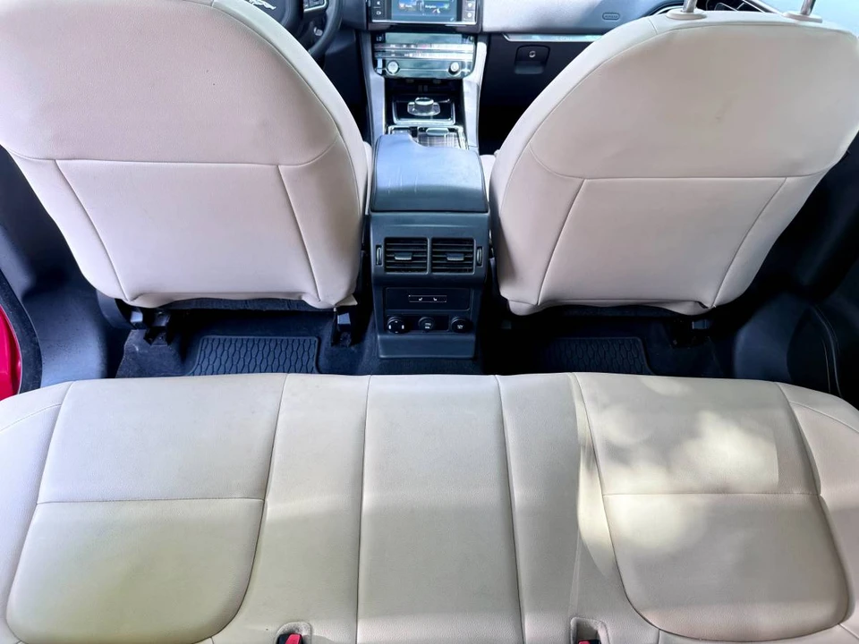 2018 Jaguar F-Pace - Image 14 of 24