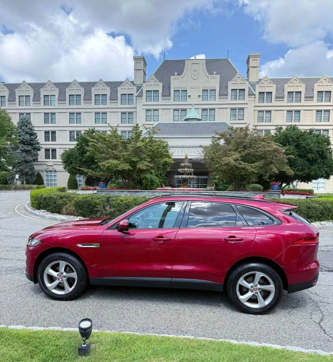 2018 Jaguar F-Pace - Image 7 of 24