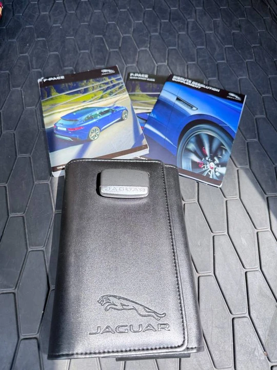 2018 Jaguar F-Pace - Image 21 of 24