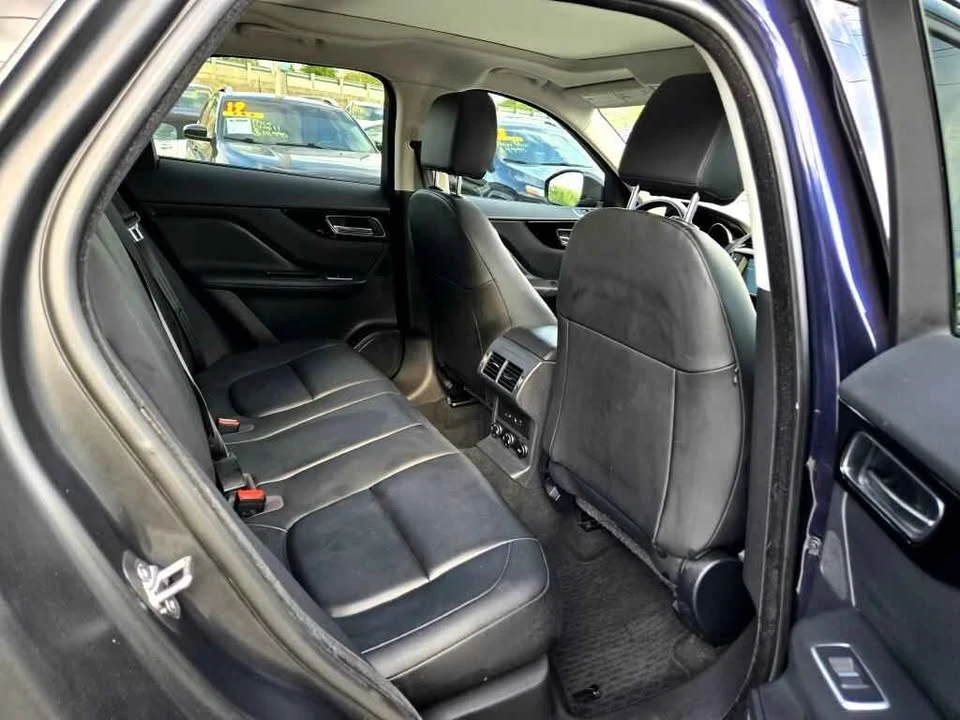 2018 Jaguar F-Pace - Image 17 of 20