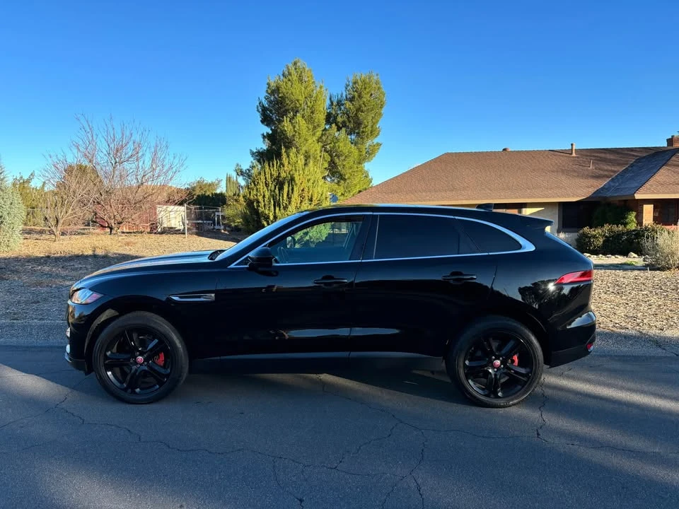 2018 Jaguar F-Pace - Image 4 of 17