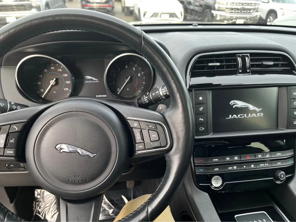 2018 Jaguar F-Pace - Image 3 of 8