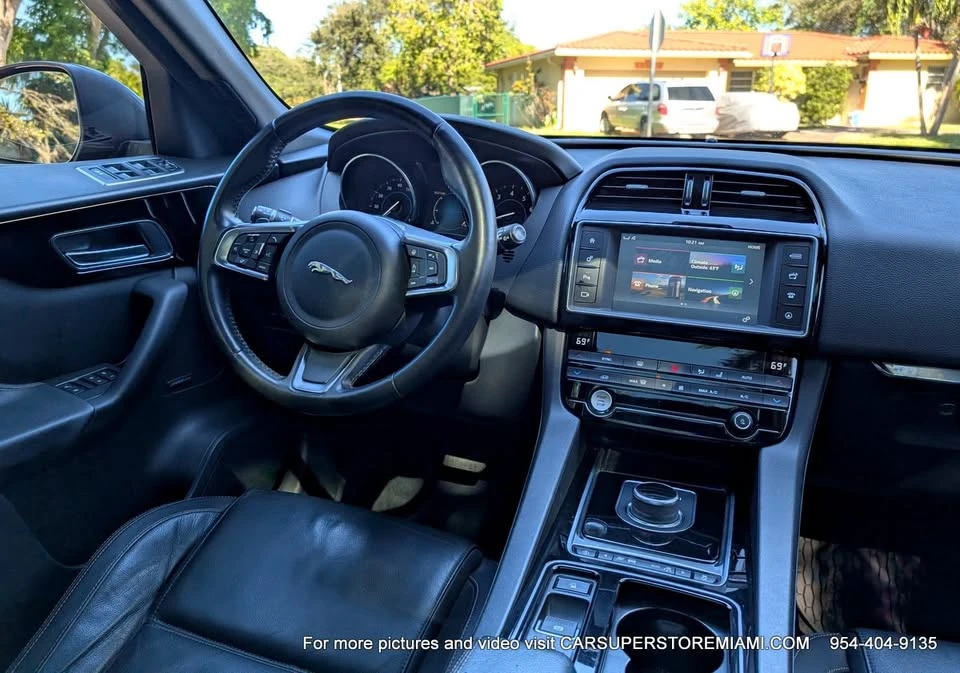 2018 Jaguar F-Pace - Image 15 of 20