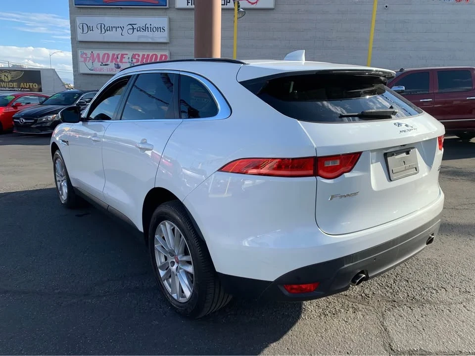 2018 Jaguar F-Pace - Image 8 of 13