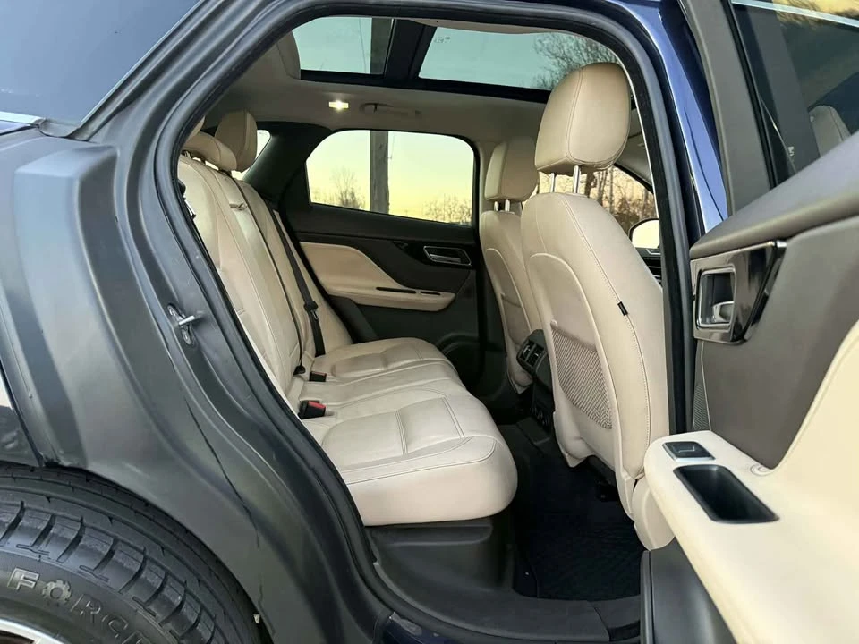 2018 Jaguar F-Pace - Image 17 of 20