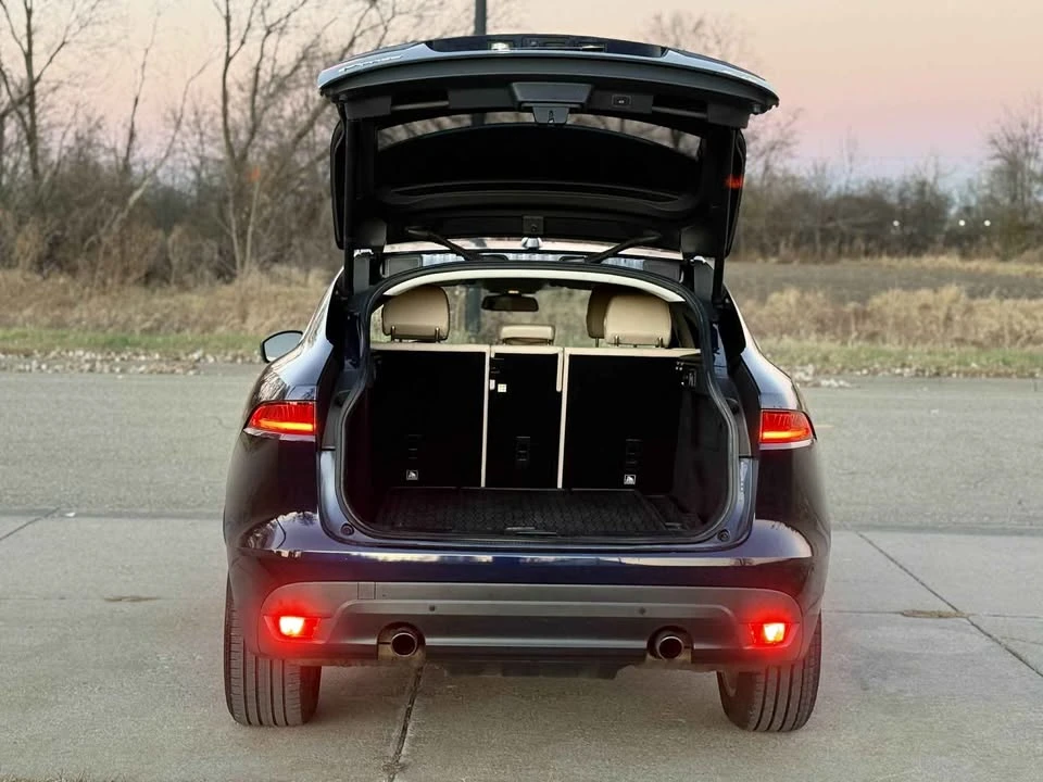 2018 Jaguar F-Pace - Image 8 of 20