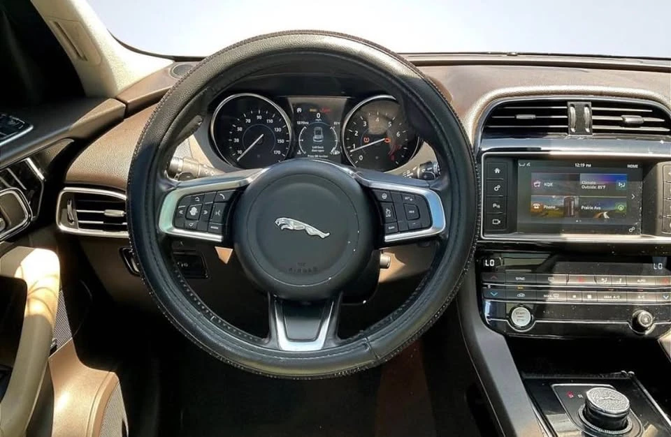 2018 Jaguar F-Pace - Image 6 of 13