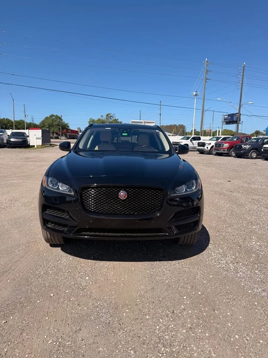 2018 Jaguar F-Pace - Image 2 of 13