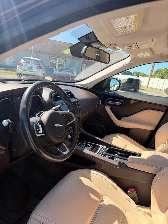 2018 Jaguar F-Pace - Image 12 of 13
