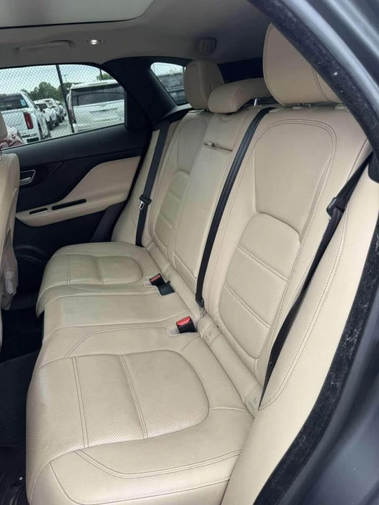 2018 Jaguar F-Pace - Image 9 of 10