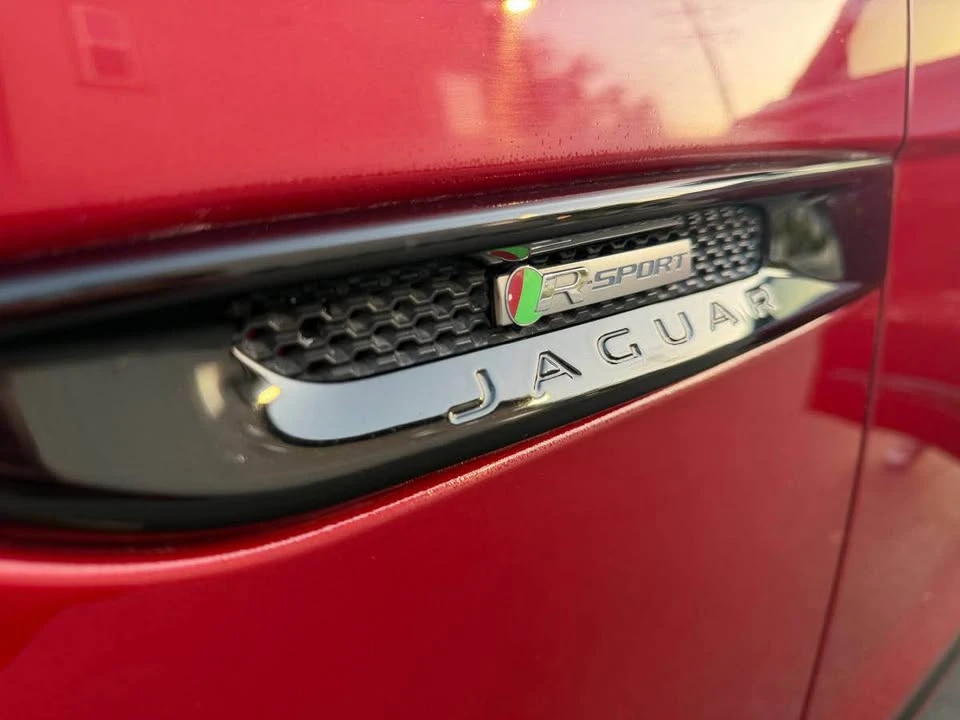 2018 Jaguar F-Pace - Image 11 of 20