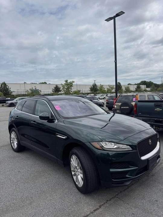 2018 Jaguar F-Pace - Image 7 of 10