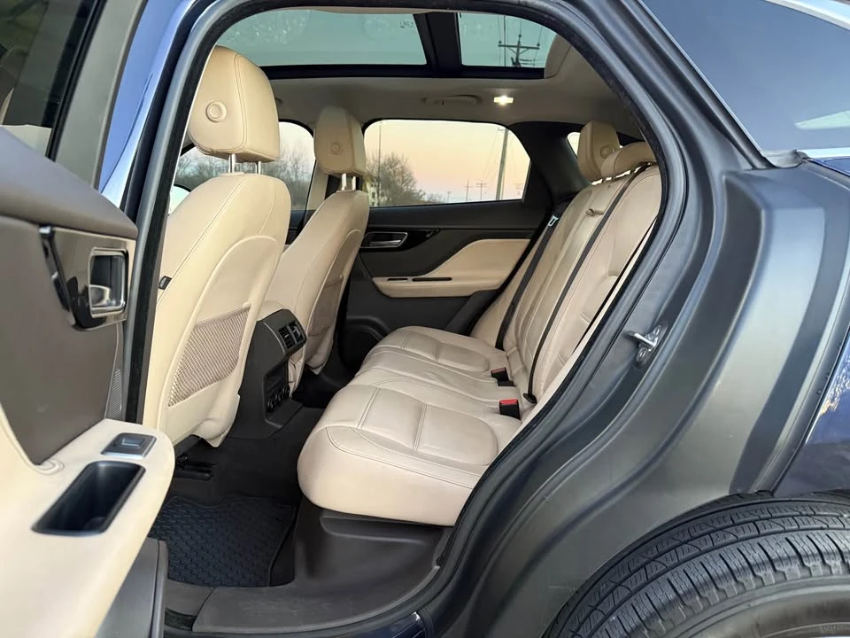 2018 Jaguar F-Pace - Image 10 of 19