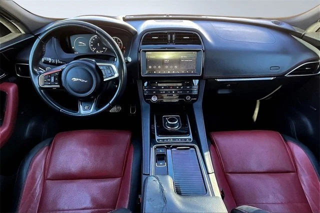 2018 Jaguar F-Pace - Image 15 of 19