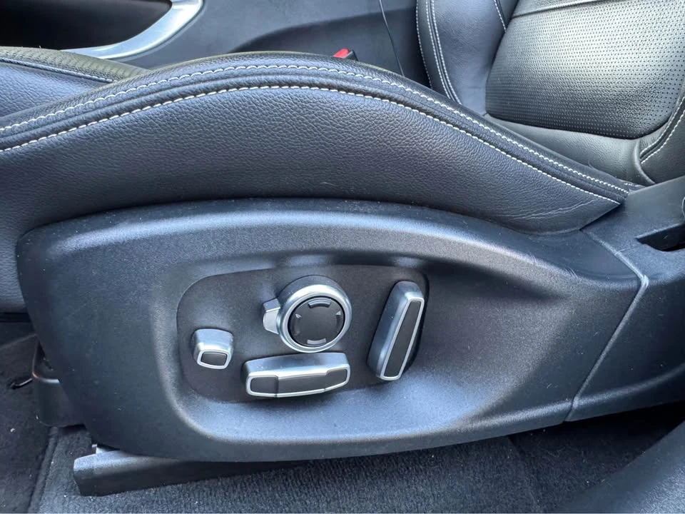 2018 Jaguar F-Pace - Image 9 of 20