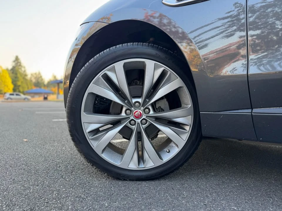 2018 Jaguar F-Pace - Image 5 of 20