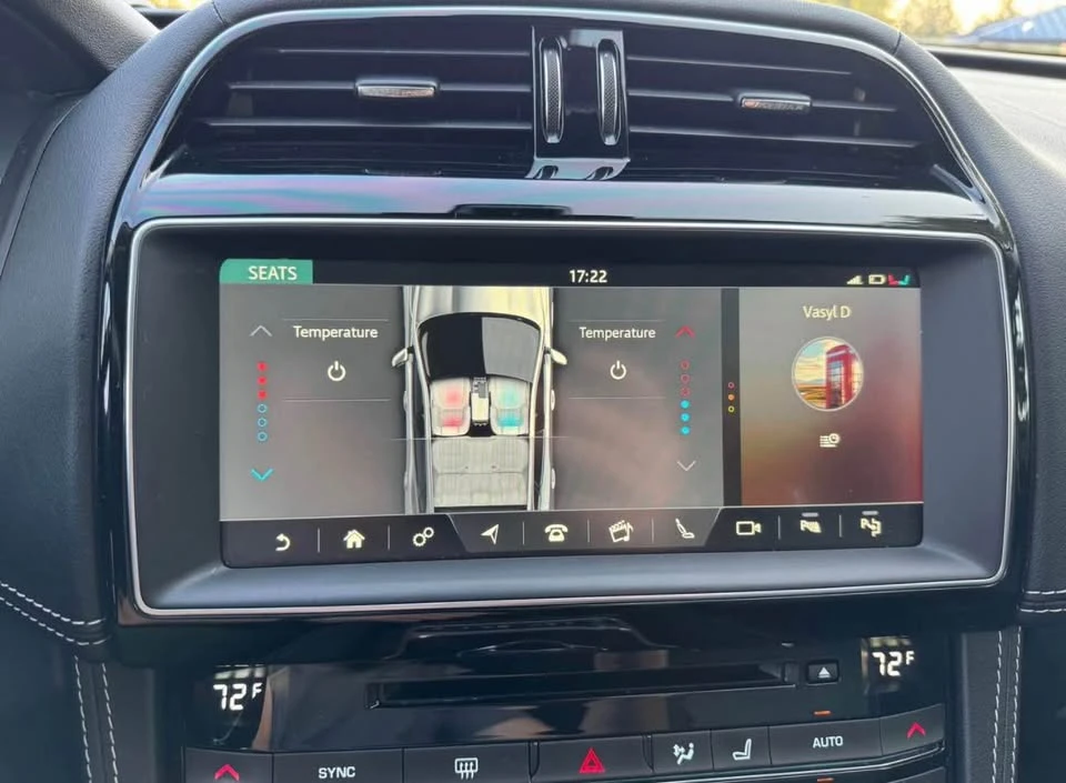 2018 Jaguar F-Pace - Image 13 of 18