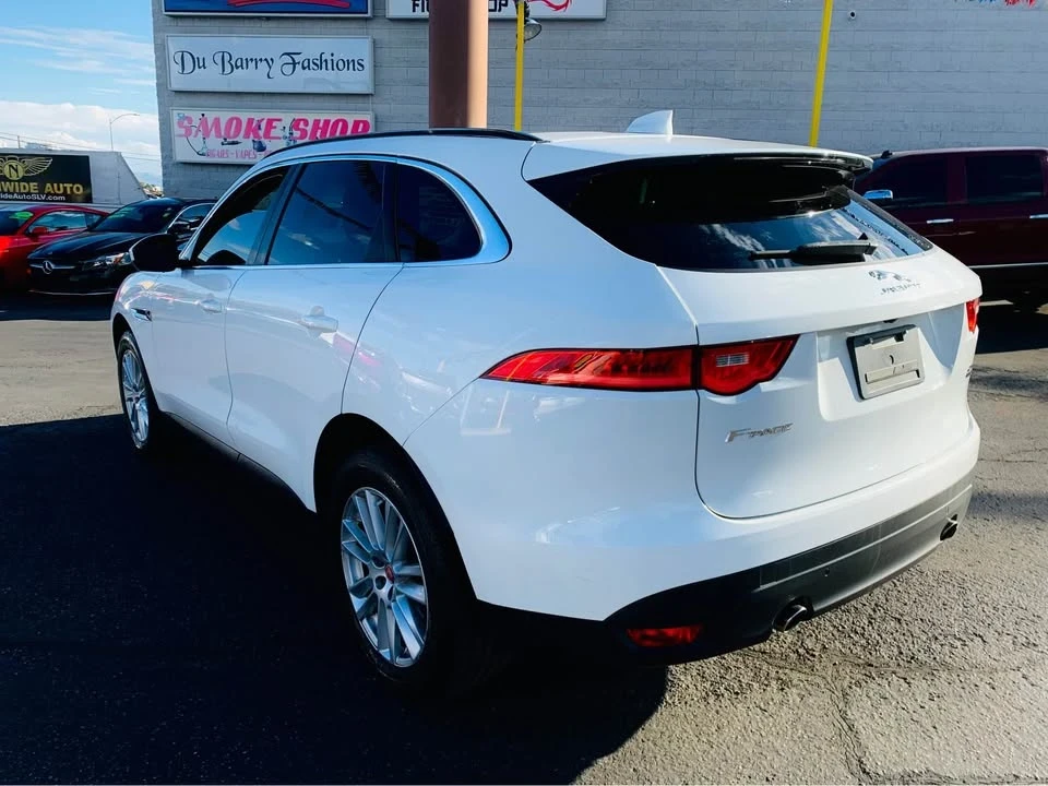 2018 Jaguar F-Pace - Image 5 of 13