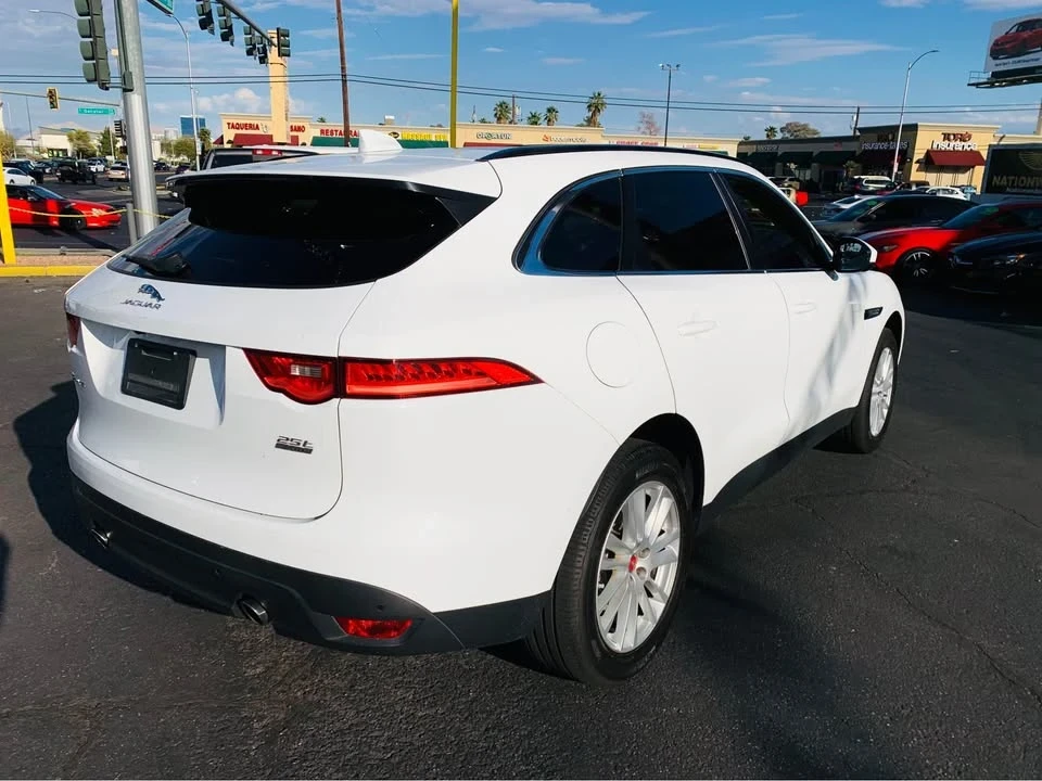 2018 Jaguar F-Pace - Image 4 of 13