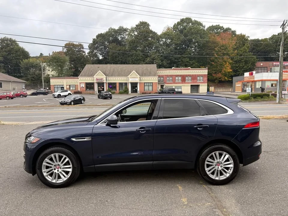 2018 Jaguar F-Pace - Image 5 of 18